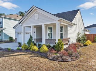 742 Longleaf Dr, Richmond Hill, GA 31324