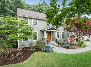 23 Kurchian Ln, Reading, MA 01867