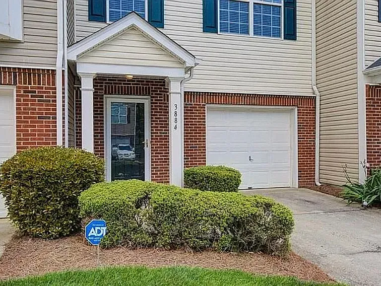 3884 Tarrant Trace Cir — Photo 2
