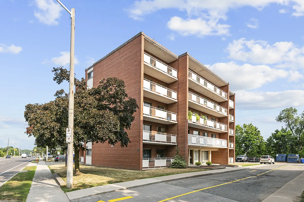 Building Photo - 2601 King St E