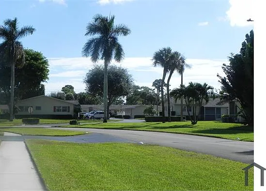 2940 Ashley Dr E #B — Photo 11