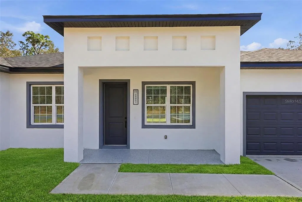 4 bed, 3.0 bath, 1802 sqft, $2,300 — Photo 3
