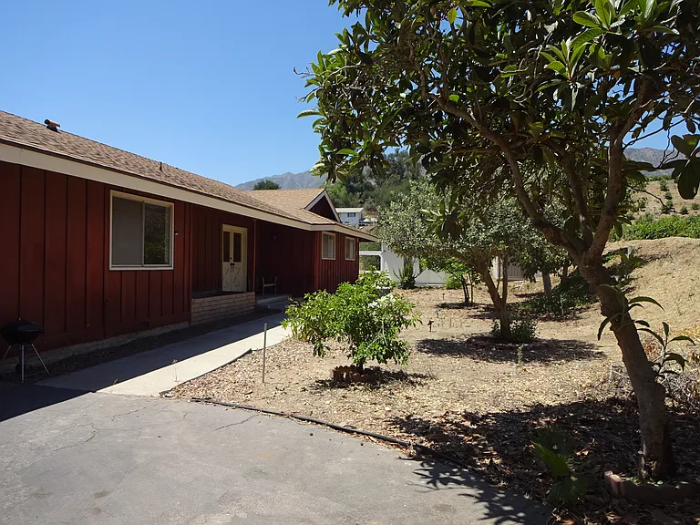 943 Oak Ave — Photo 6