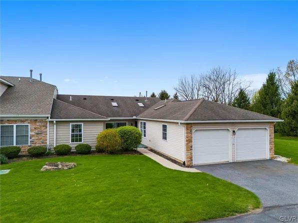 2536 Waynesborough Ct, Macungie, PA 18062