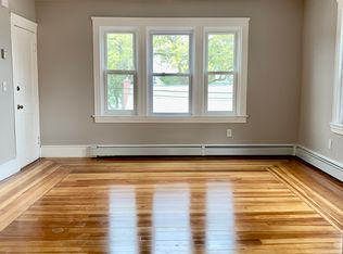 93 Bucklin St FLOOR 2, Pawtucket, RI 02861