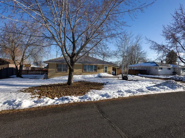 319 N Quincy Ave, Hines, OR 97738