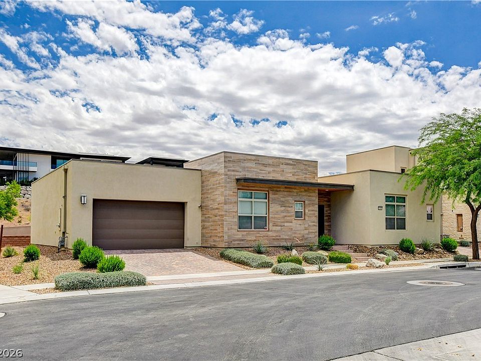 1st image of 10885 Crimson Cliffs Ave