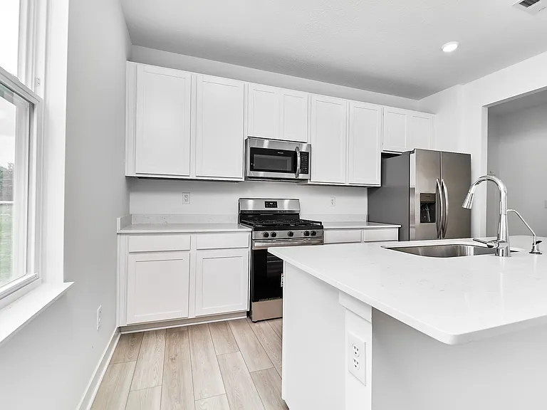 8603 Georgina St — Photo 11