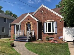 38 Canton Rd, Akron, OH 44312