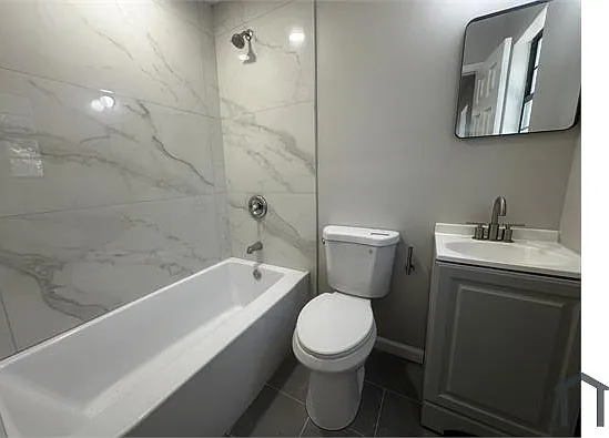 3 bed, 1350 sqft, $2,350 — Photo 4