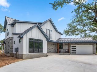 348 Lilly Ln, Round Mountain, TX 78663