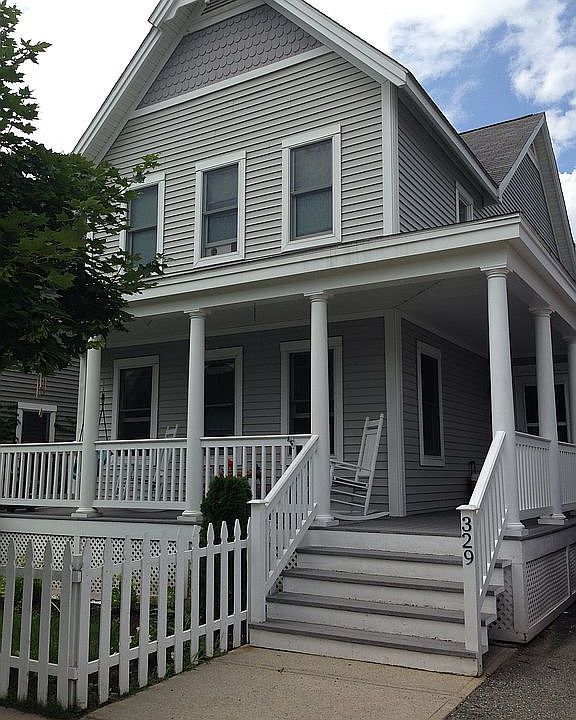 Spacious-move in ready!