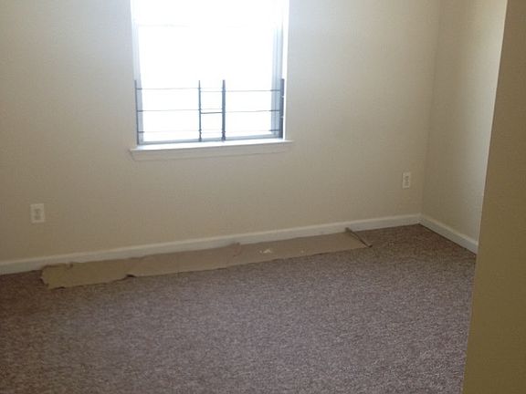 4th image of 46 Norwood St