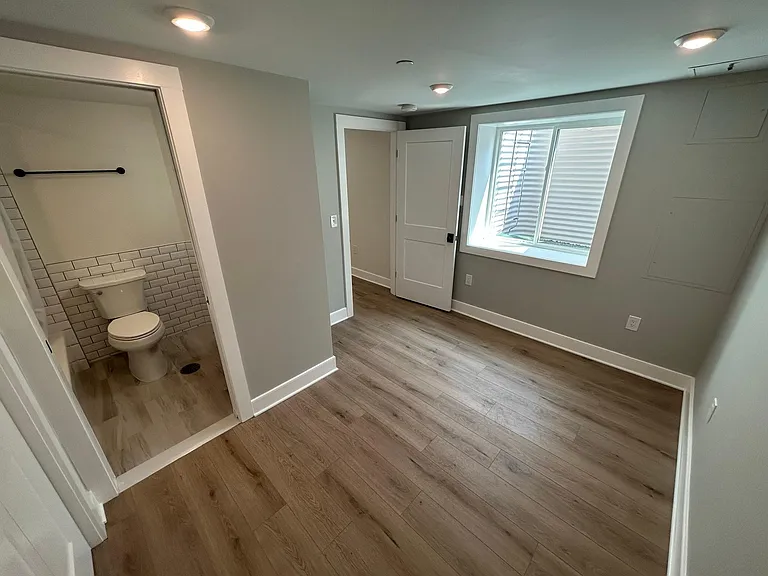 336 Channing St NE #B — Photo 8