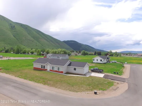 148 Honeybee Ln, Afton, WY 83110