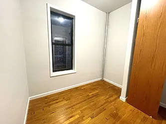 Rented by Coldwell Banker Warburg