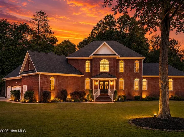 4000 Sterling Trace Drive, Winterville, NC 28590