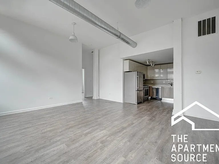 930 W Dakin St #2 — Photo 12