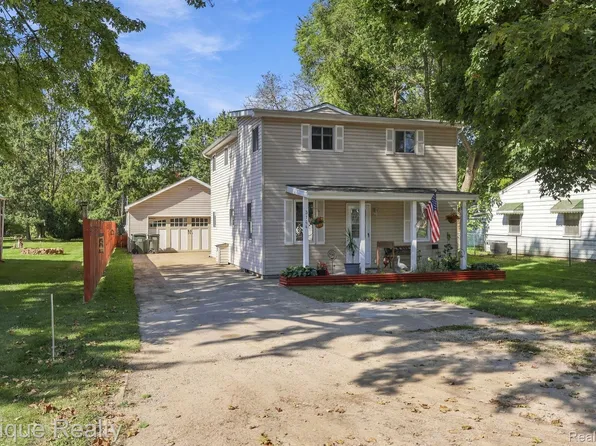 3144 Eastwood Dr, Rochester Hills, MI 48309