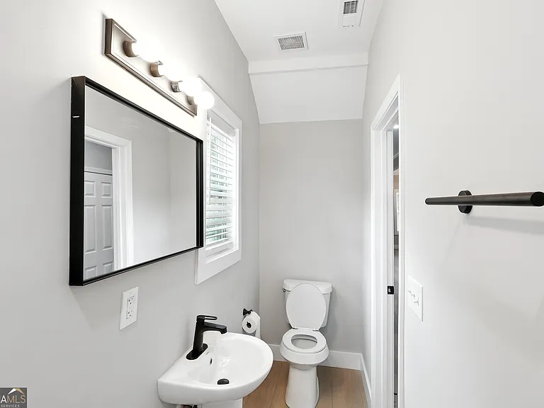 232A Brad St #A — Photo 7