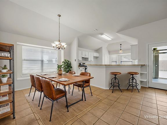 4th image of 9313 Norfolk Ln