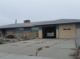 320 Sunny Dr, Electric City, WA 99123