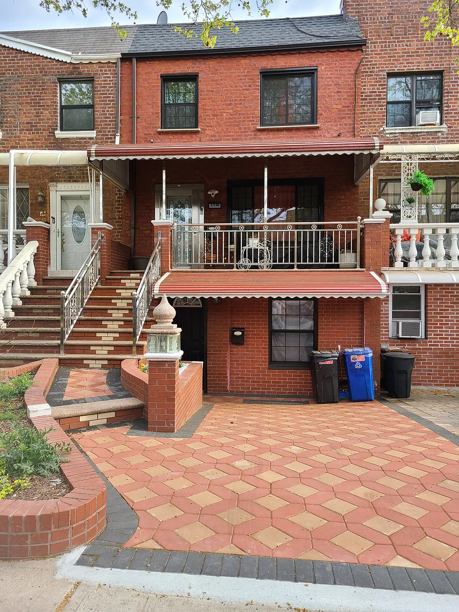 Building Photo - 5556 Whitty Ln #1