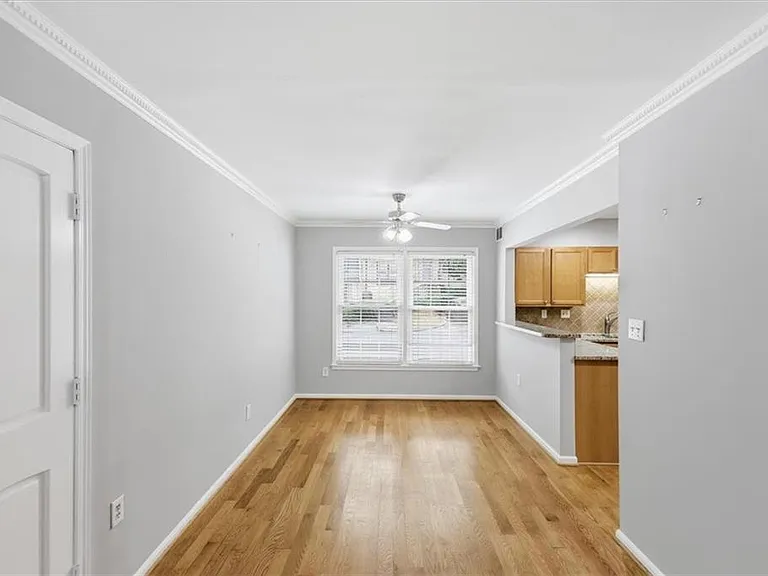 54 La Rue Pl NW — Photo 2