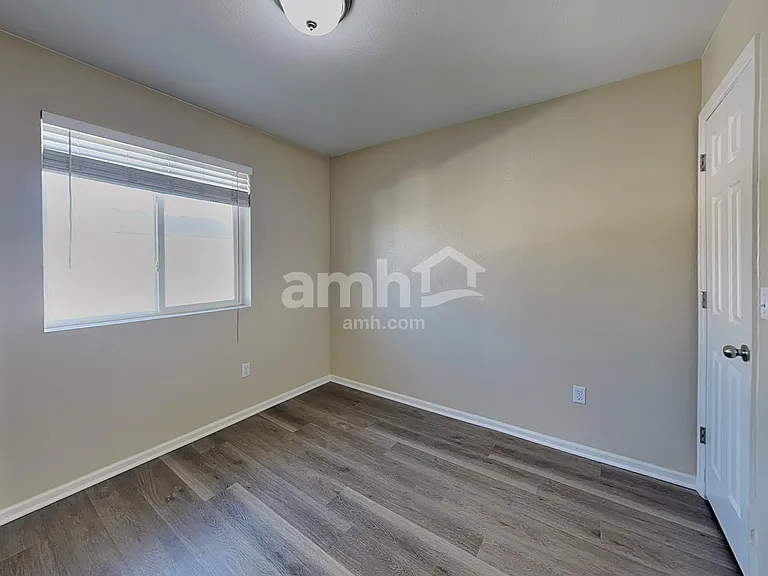 5550 N Lisbon St — Photo 17