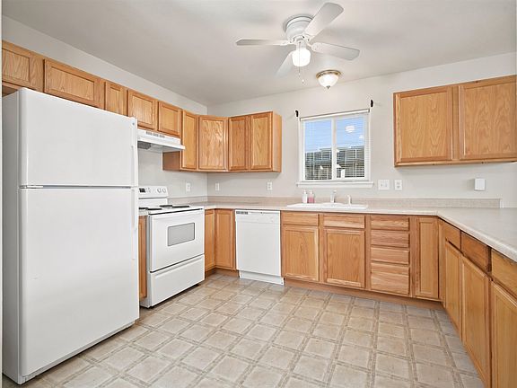 4th image of 2811 Meade Ct