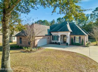 7272 Gardenia Pl, Pass Christian, MS 39571