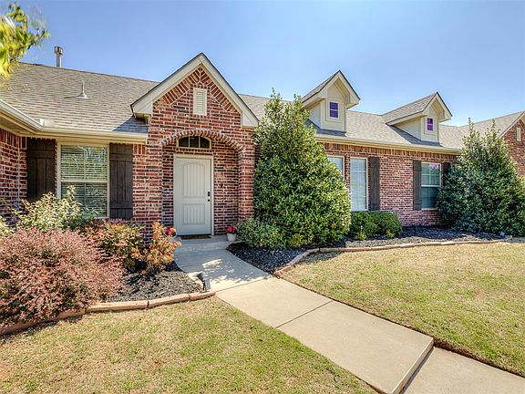 4th image of 2920 Green Canyon Dr