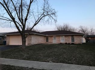 8560 Schoolgate Dr, Dayton, OH 45424