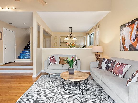 5th image of 8431 Valley View Court