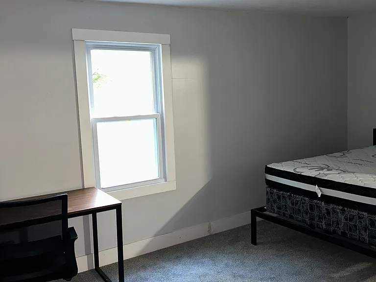 305 Congress St #1 — Photo 10