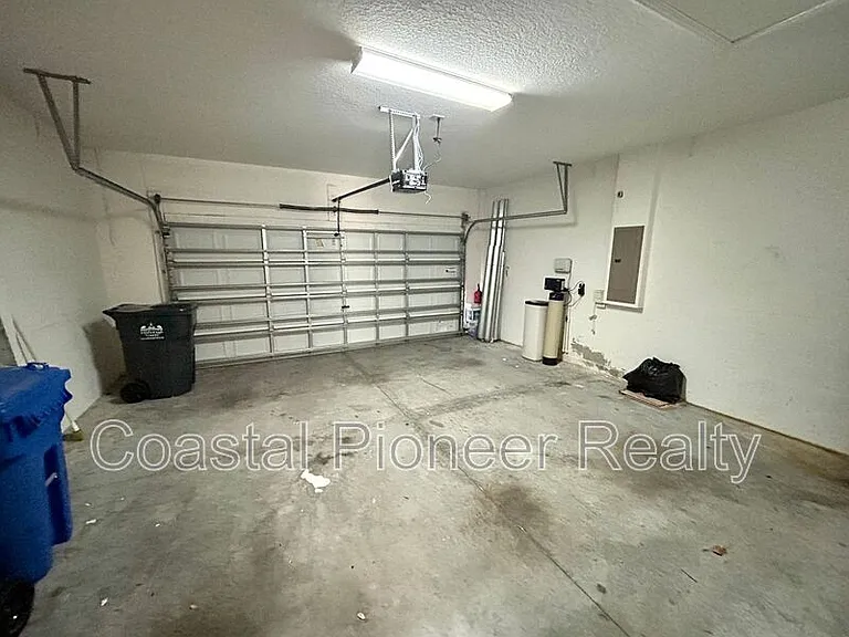 2123 Roanoke Springs Dr — Photo 37