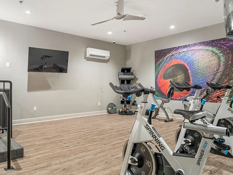 The Flats on Archer - Ask About Our Move-In Specials! — Photo 53
