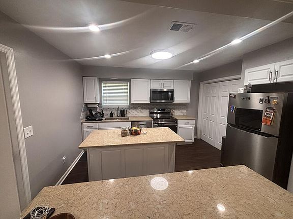 5th image of 6428 Fairmount Rd