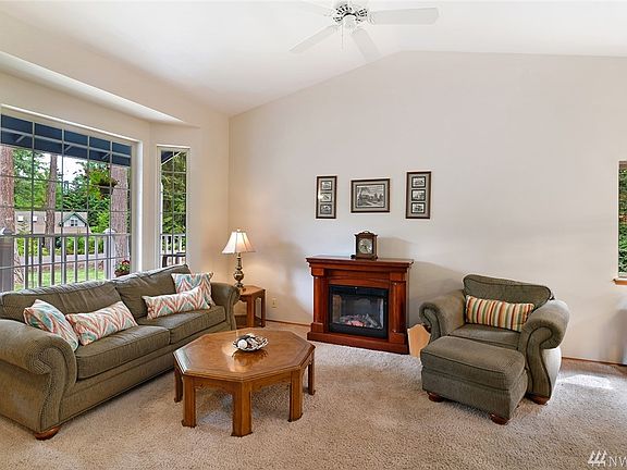 5th image of 37051 Cypress Dr NE