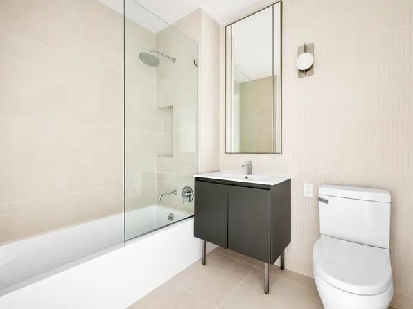 554 West 46th Street image 7 of 18