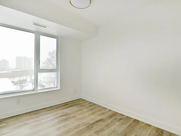 36 Robinson Ave — Photo 83