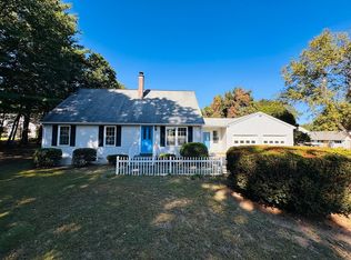 15 S Plain Rd, Sunderland, MA 01375