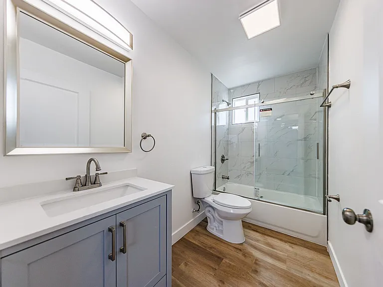 Huge 2, 3 & 4 Bed 2026 Townhomes — Photo 40