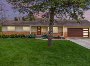 6554 Napier Rd, Plymouth, MI 48170