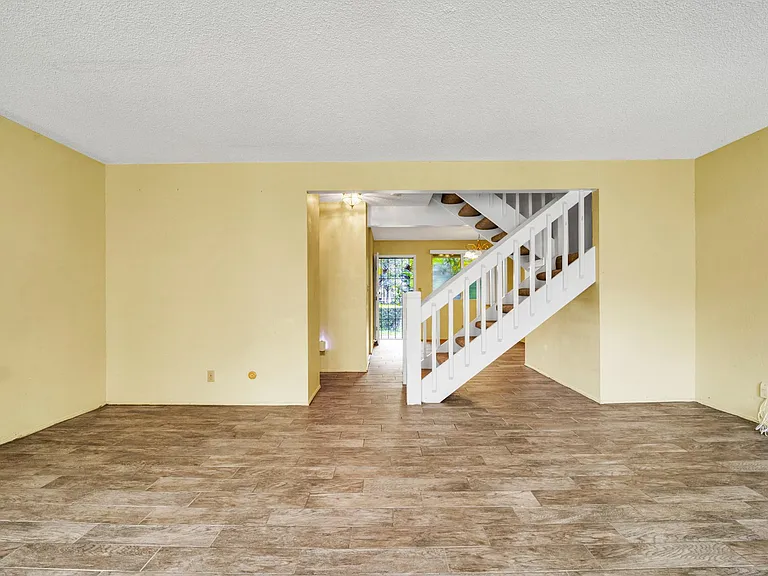 94-1404 Lanikuhana Ave #418 — Photo 5