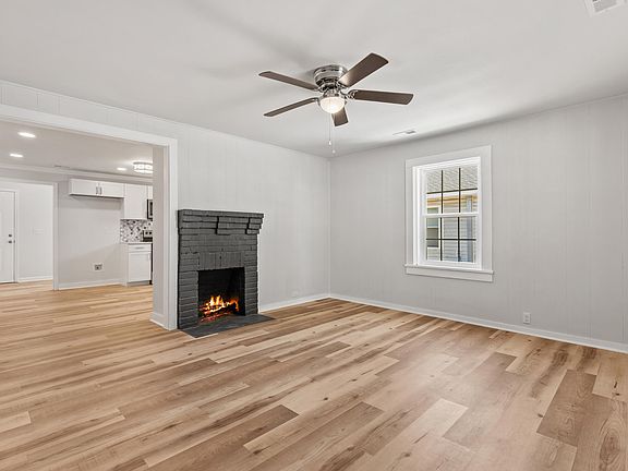 4th image of 105 3rd St