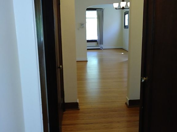 2nd image of 813 Belleforte Ave APT 1