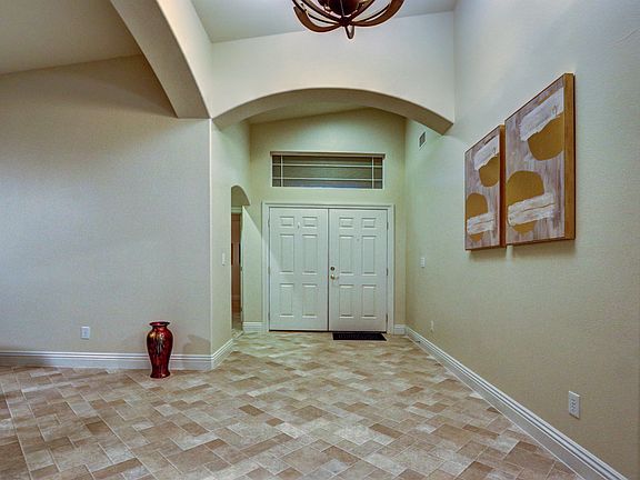 4th image of 6832 Hazelnut Garden St