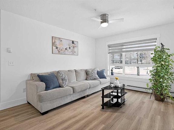 5th image of 240 S Skyview Ranch Rd NE #4106