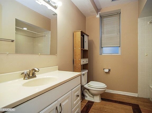 5th image of 4558 S King Dr #3